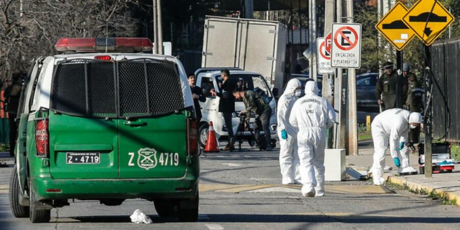 Adolescente Apu Al A Guardia Municipal En Macul