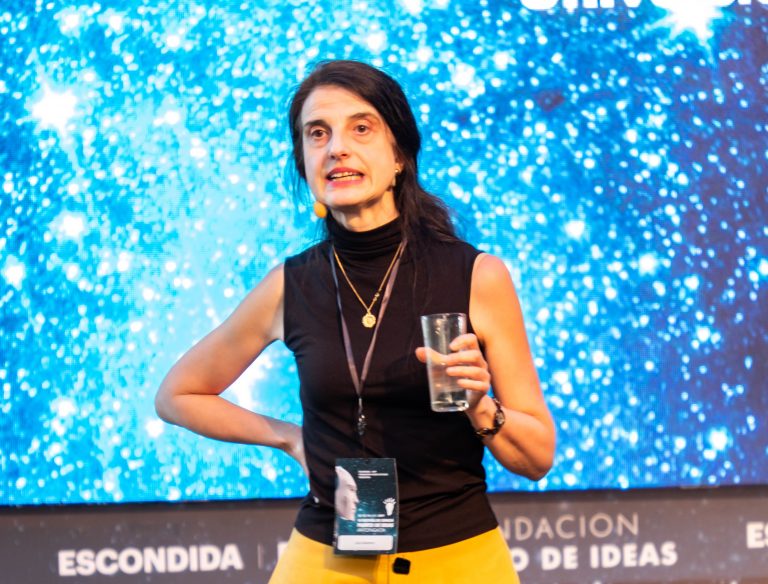 Lola Cañamero The Clinic