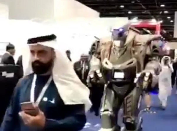 Robot Abu Dhabi Twiter