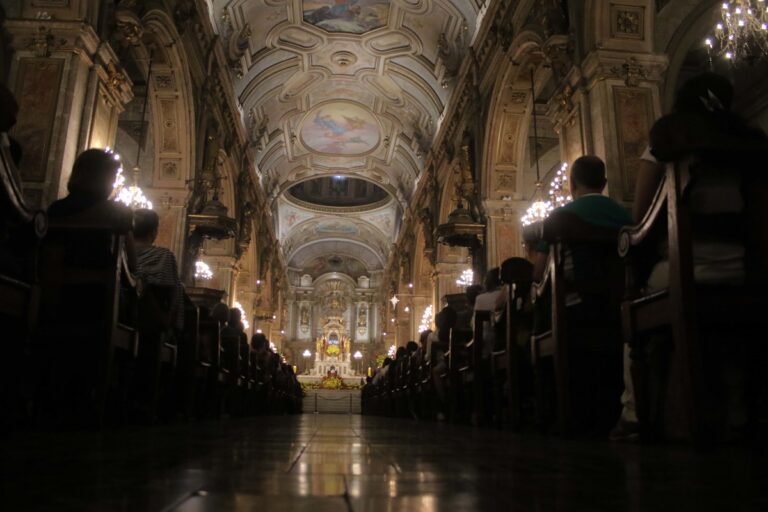 Gobierno Cede A Presiones De La Iglesia Y Anuncia Que Permitir Misas 