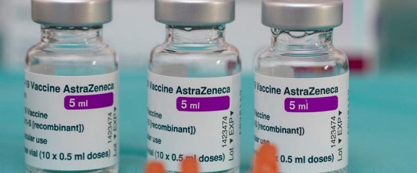 Viales de la vacuna contra el coronavirus de AstraZeneca.