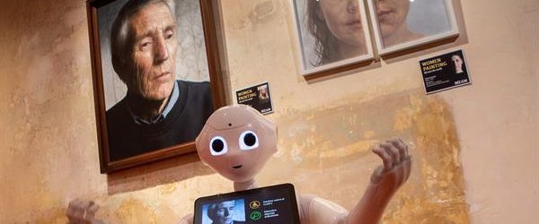 Robot guía en museo de España