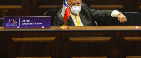 Jorge Arancibia participa de la comisión de derechos humanos, en el ex Congreso de Santiago.