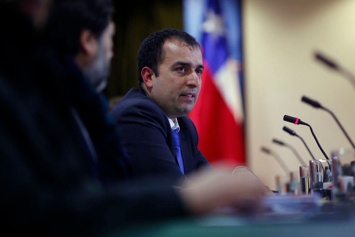 Carlos Correa, ex director (s) de la Secom, analiza el apoyo de Michelle Bachelet a Gabriel Boric