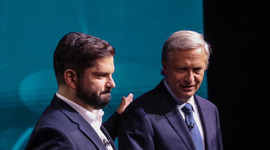 Boric y Kast en último debate presidencial