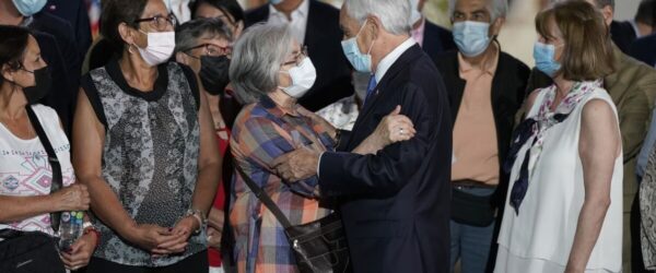 Pensión Garantizada Universal: economistas barren con propuesta de Piñera