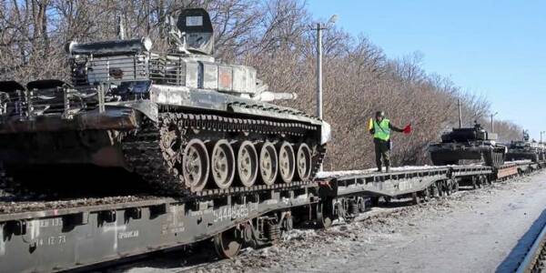 El Ministerio de Interior de Ucrania denunció hoy la entrada de varias columnas de tanques rusos en la zona de la región de Lugansk, en el este del país, controlada por Kiev.