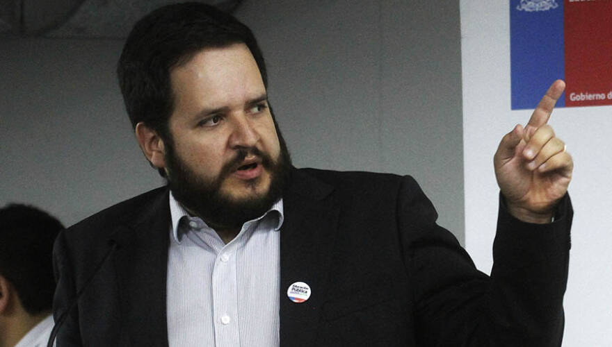 Quién es Felipe Melo: el director del Registro Civil elegido por Boric