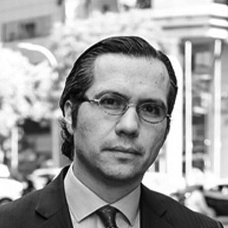 Tomás Jordán, quien aborda la nueva Constitución en proceso de eleaboración