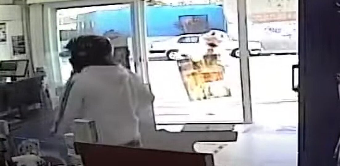 VIDEO. Dr. Simi arranca de un asalto y se vuelve viral