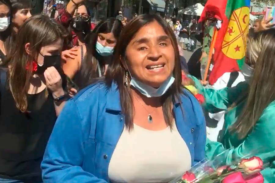 El discurso de Fabiola Campillai desde Plaza Baquedano por el 8M