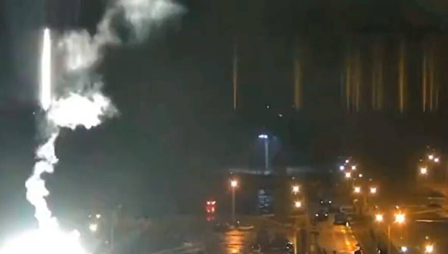 Reportan incendio en central nuclear Zaporiyia, la más grande de Europa