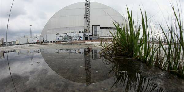 Ucrania advierte que generadores de Chernóbil tienen reserva para 48 horas