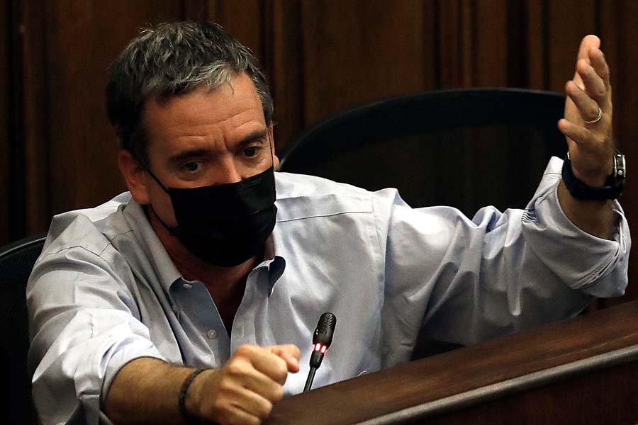 Felipe Harboe ha emulado indicaciones de la Constitución de Bachelet