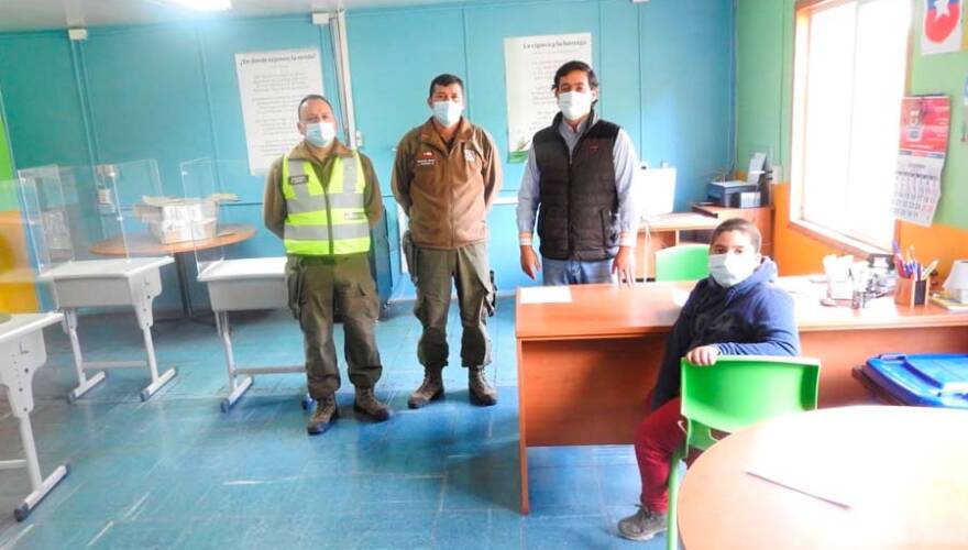 La historia del único alumno que llegó a una escuela rural en Aysén