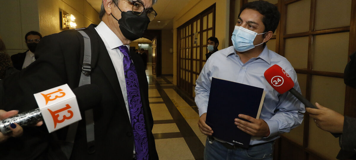 Diputado Durán pidió la salida de Jackson y Marcel tras rechazo a retiro