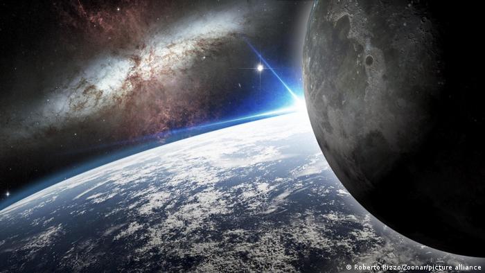 En un informe sobre la "propulsión de masa negativa", los autores propusieron buscar en el núcleo lunar metales ultraligeros que, supuestamente, son 100.000 veces más ligeros que el acero, pero tienen la resistencia de éste.