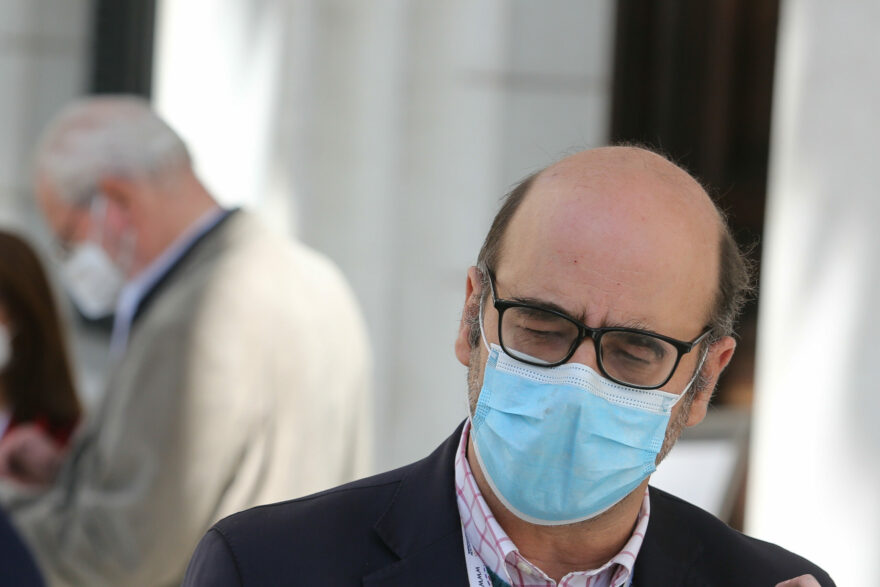 Fernando Atria defiende la Convención ante negatividad en las encuestas