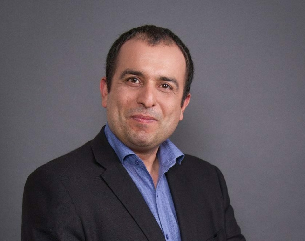 Carlos Correa es académico especializado en comunicación política.