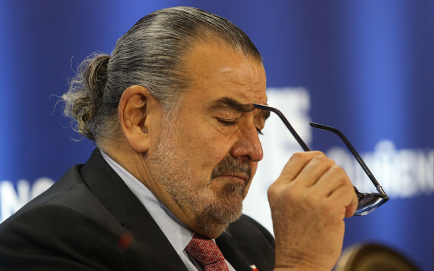 Andrónico Luksic jugó al misterio sobre su opción en el plebiscito de salida