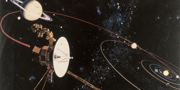La misión Voyager 1 de la NASA se lanzó en 1977.