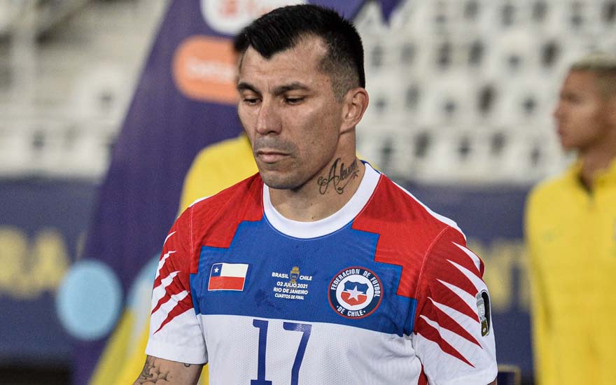La "explicación" que Gary Medel borró tras "funa" a autoridades sanitarias