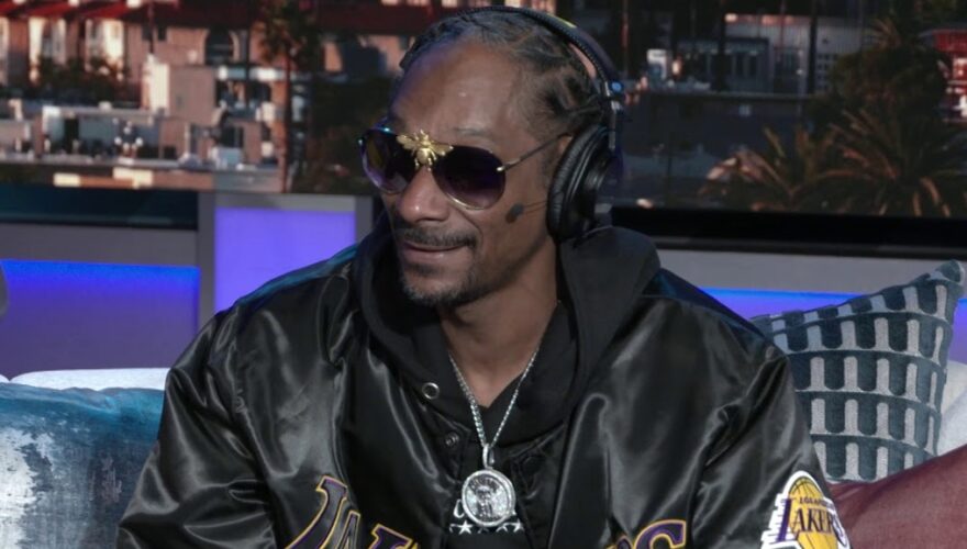 Snoop Dogg le subió el sueldo a su enrolador personal por la inflación