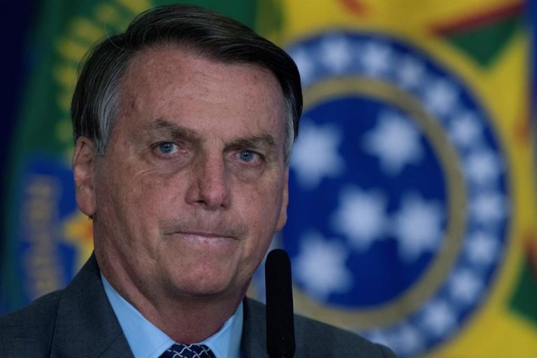 Bolsonaro indignado con aborto de niña de 11 años que fue violada