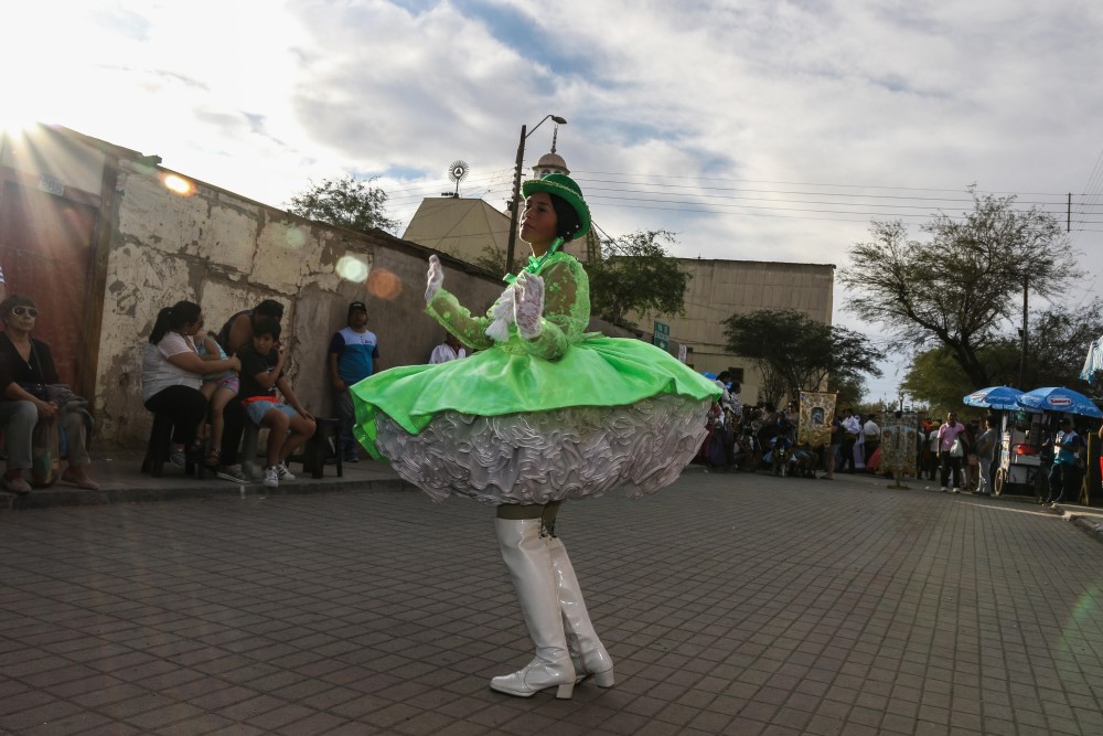 ¿Sí a Bad Bunny, no a La Tirana?: La pugna detrás de la suspensión de la fiesta religiosa por razones sanitarias