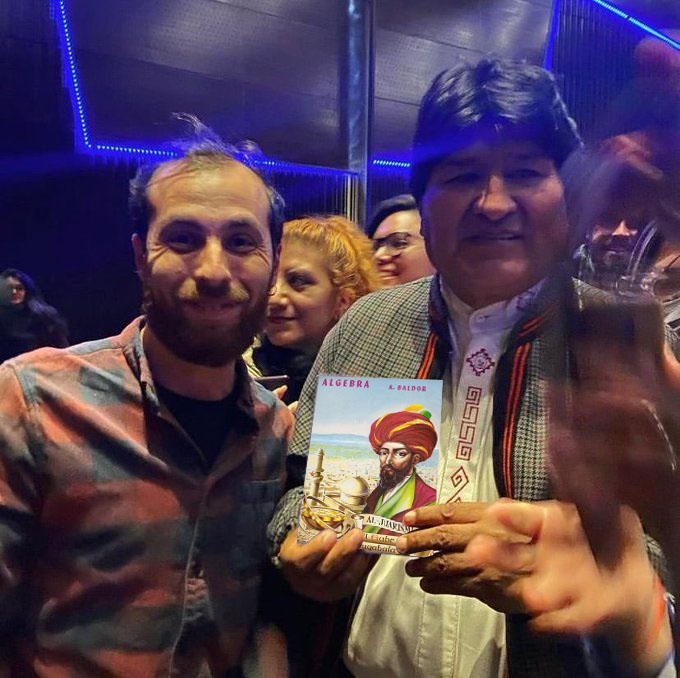 HUMOR. Los verdaderos libros que le pasaron a Evo Morales