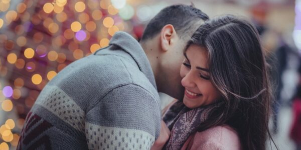 Amigos con ventaja: 49% de las personas prefiere una conexión sexual y emocional sin demasiado compromiso