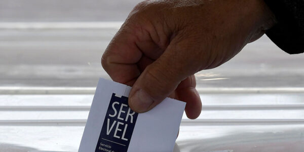Usuario acusó que no podía votar en el plebiscito: Servel lo debió corregir