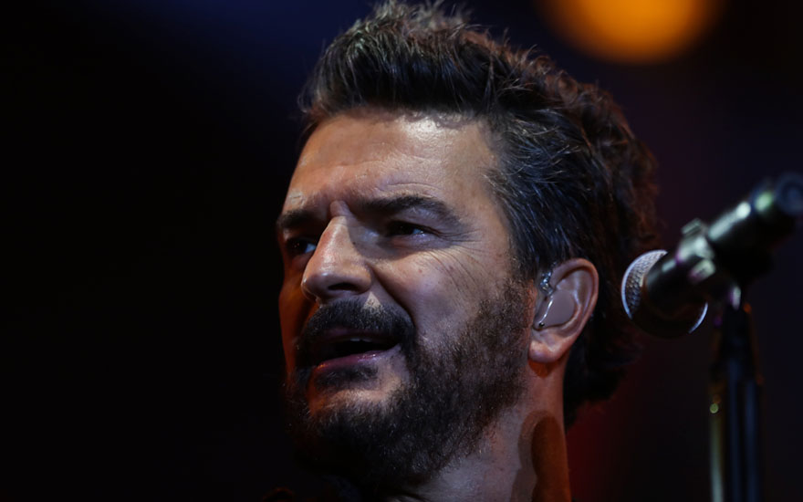 Ricardo Arjona está en Chile: arremetió contra todos en varios discursos