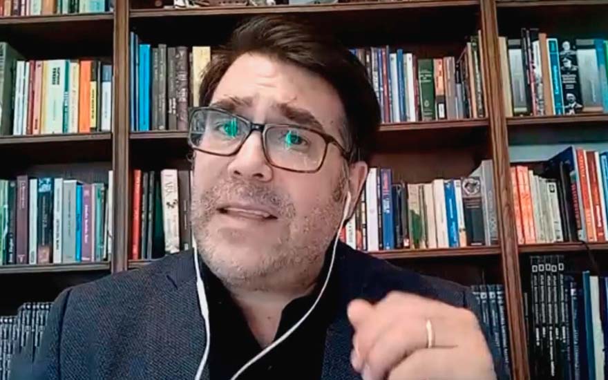 Eugenio Figueroa tuvo ola de respuestas por dicho sobre Boric