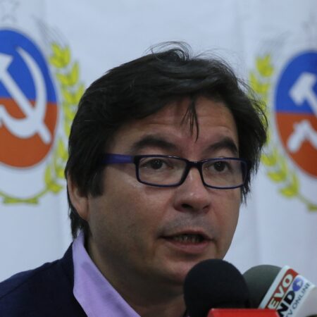 "La voluntad popular de tener una nueva Constitución está en falta", dice el ex convencional Marcos Barraza.