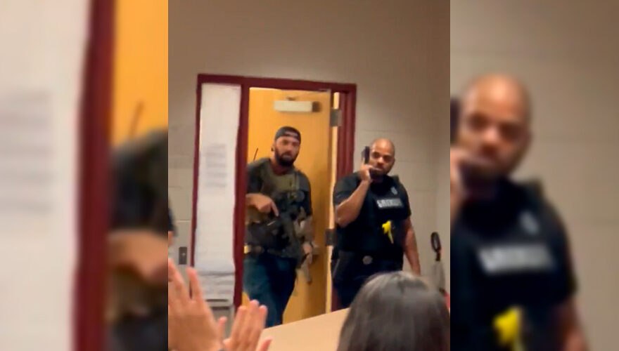 VIDEO. Equipo SWAT ingresó a sala de clases en USA