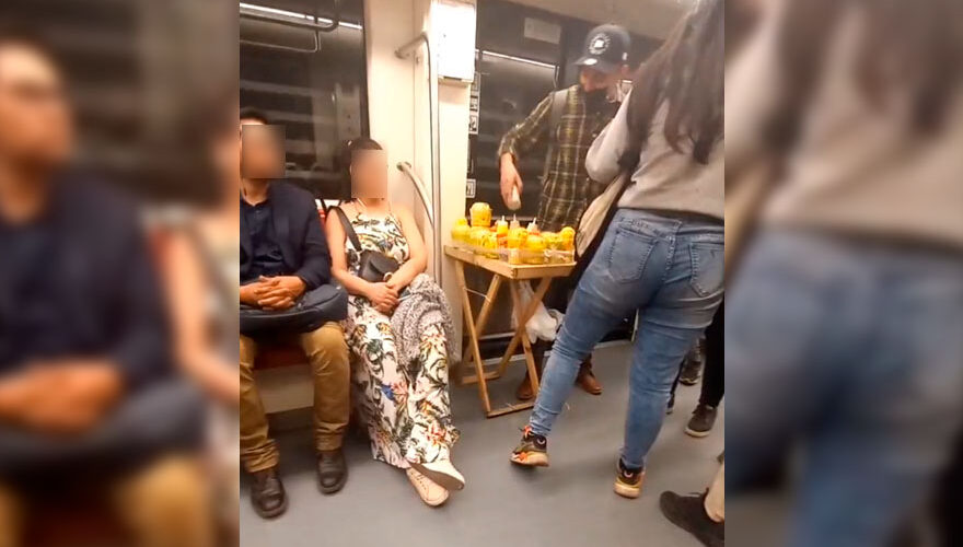 VIDEO. El viral de un vendedor ambulante en vagón de Metro