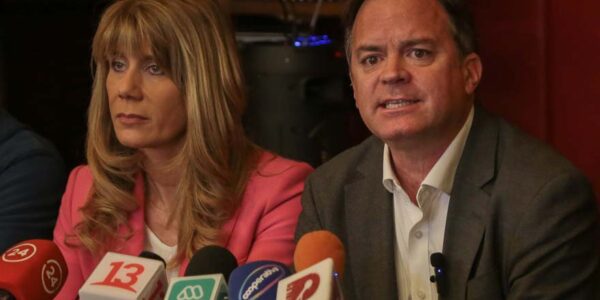 Ximena Rincón y Matías Walker presentaron renuncia a la DC