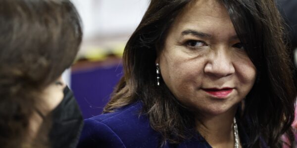 Alcaldesa Claudia Pizarro pide dejar de vender municiones