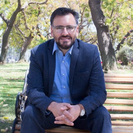 De Rementería afirma que "en las reuniones políticas, el tema constitucional está muy atrás en la lista".