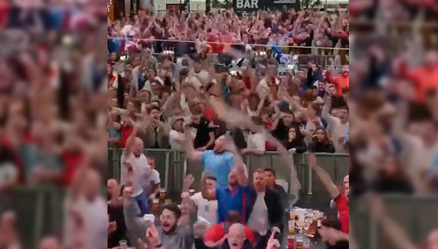 VIDEO. Hinchas ingleses volaron las cervezas tras gol en Qatar