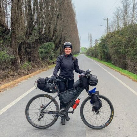 Isabel Lorca, la mujer que recorre Chile en bicicleta