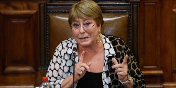 Michelle Bachelet y sus consejos para nuevo proceso constituyente