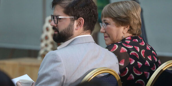 Boric se refirió a posible candidatura de Bachelet de constituyente