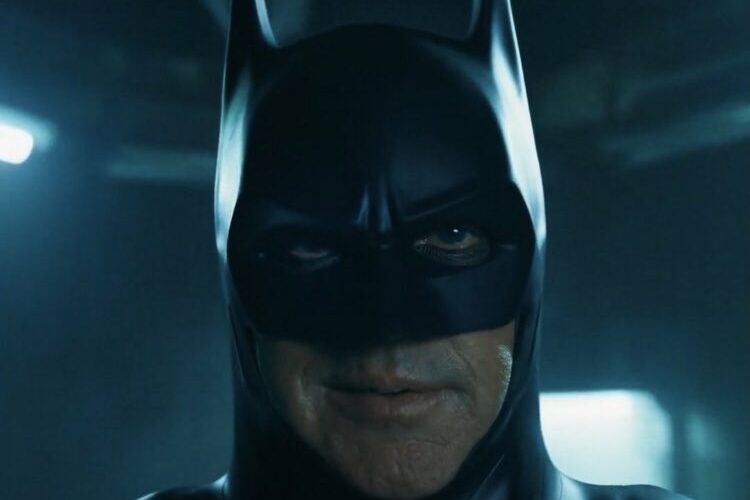 Michael Keaton vuelve a ser Batman en trailer de The Flash