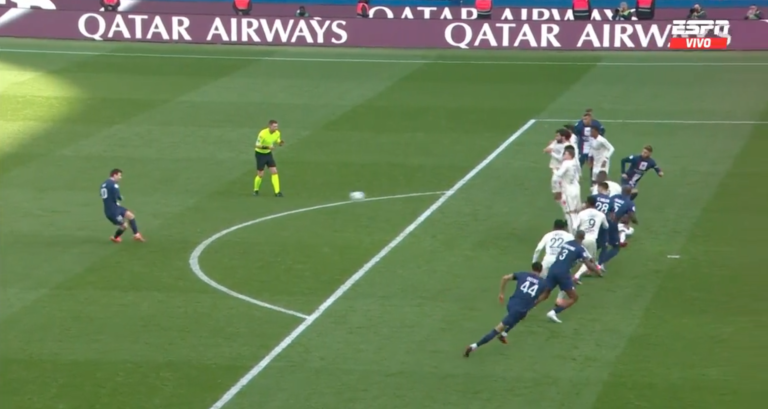 PSG perdía ante Lille y Messi lo dio vuelta con un golazo