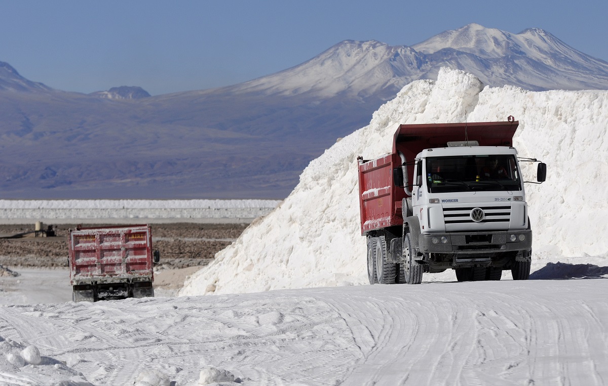 SQM multiplica sus utilidades por precio del litio