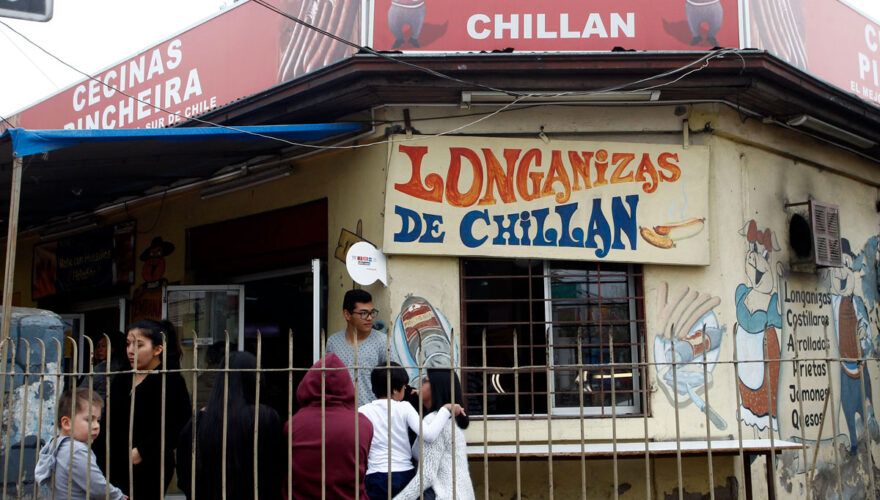 Cómo entender pelea entre San Carlos y Chillán por las longanizas