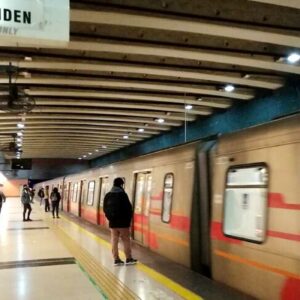 Línea 4 del Metro de Santiago, la cual será extendida hasta Bajos de Mena.