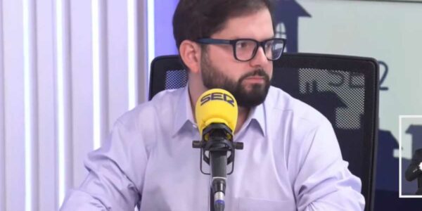 Gabriel Boric en la radio ser de Madrid